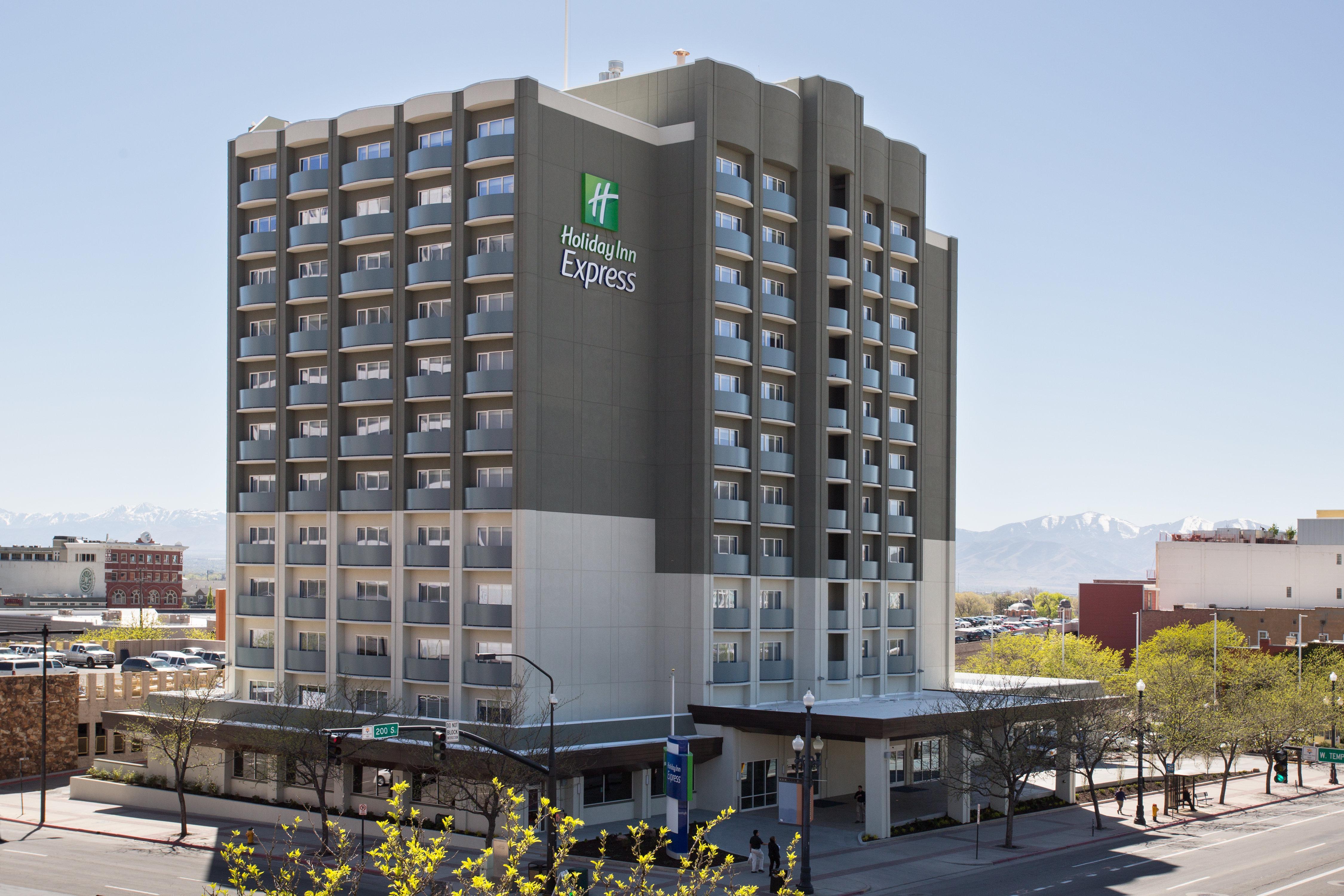 Holiday Inn Express & Suites Memphis Arpt Elvis Presley Blv By Ihg Екстер'єр фото